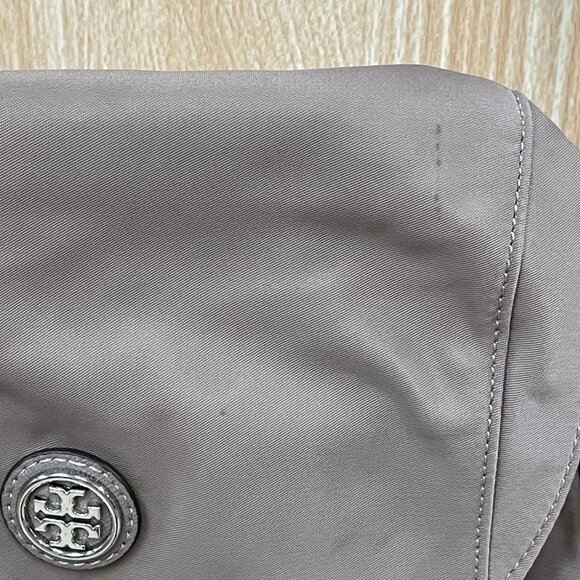 Tory Burch Gray Virginia Small Messenger Bag - Picture 3 of 12